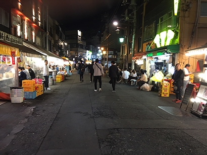 夜の浅草界隈